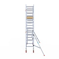 Euroscaffold Rolsteiger Euroscaffold Basic 75x305 5,2m werkhoogte carbon vloer tegen de gevel