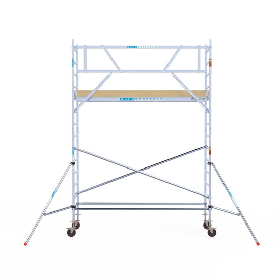 Euroscaffold Rolsteiger Euroscaffold Basic 90x305 5,2m werkhoogte carbon vloer tegen de gevel