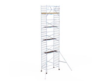 Rolsteiger Euroscaffold Basic 135x250 11,2m werkhoogte carbon vloer tegen de gevel