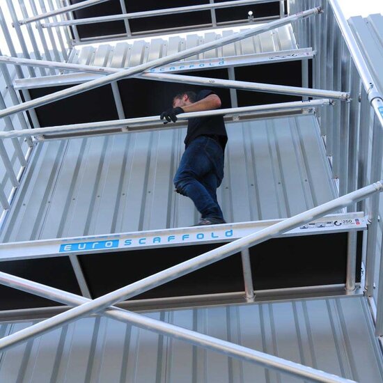 Euroscaffold Rolsteiger Euroscaffold Budget 90x190 10,2m werkhoogte