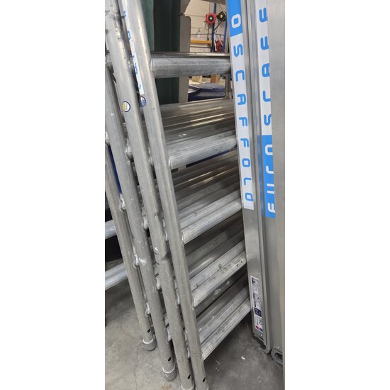 Euroscaffold Steigeraanhanger 250 + Rolsteiger Euro 135x250 10,2 meter werkhoogte 2e hands