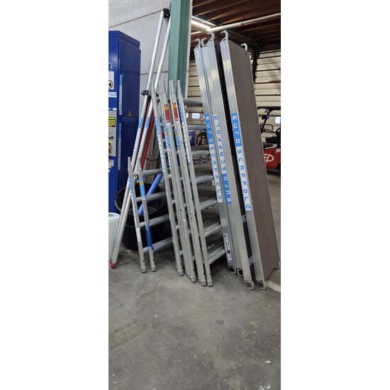 Euroscaffold Steigeraanhanger 250 + Rolsteiger Euro 135x250 10,2 meter werkhoogte 2e hands