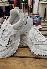 Witte sneakers