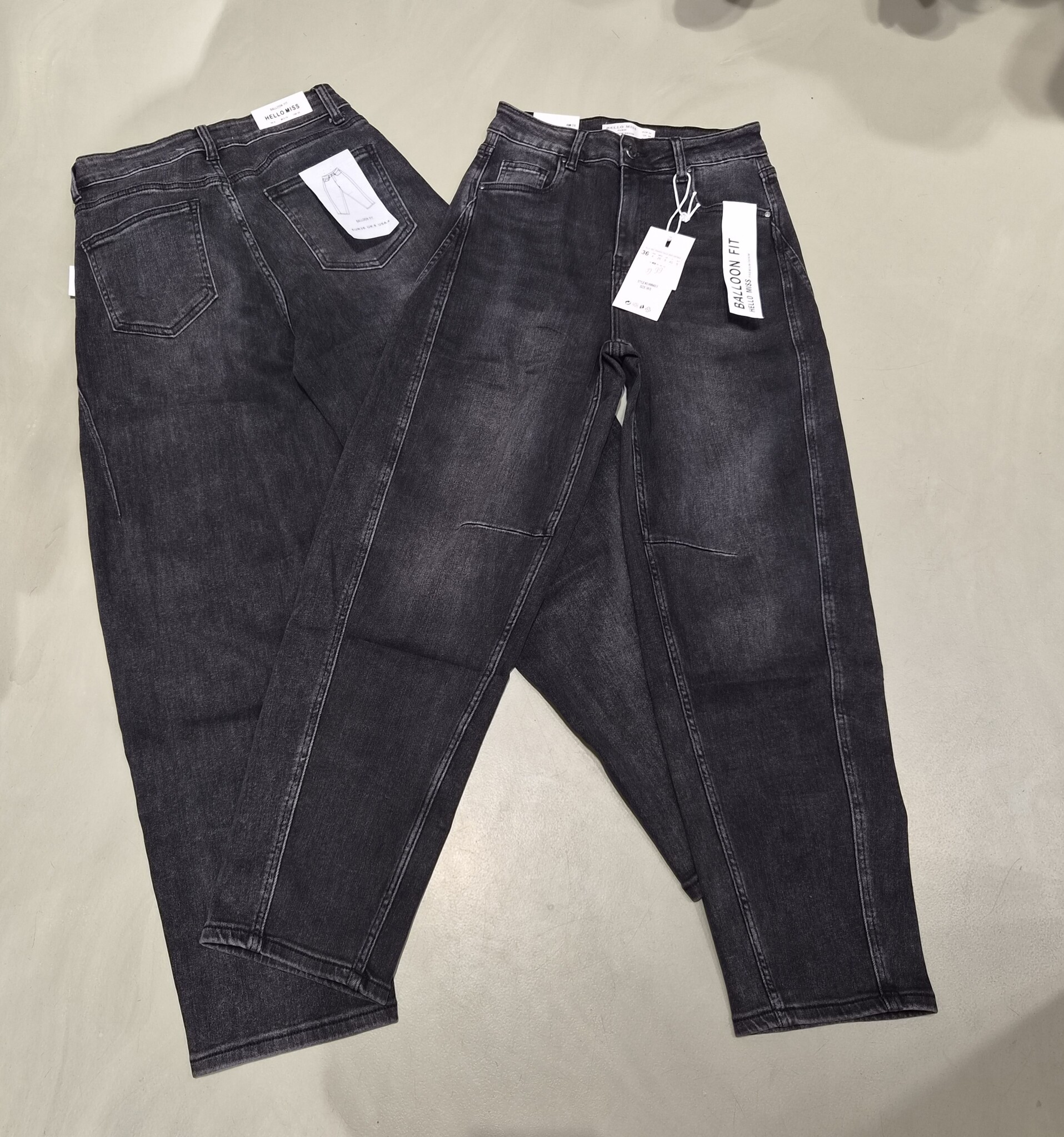Hello miss Ballon zwarte jeans