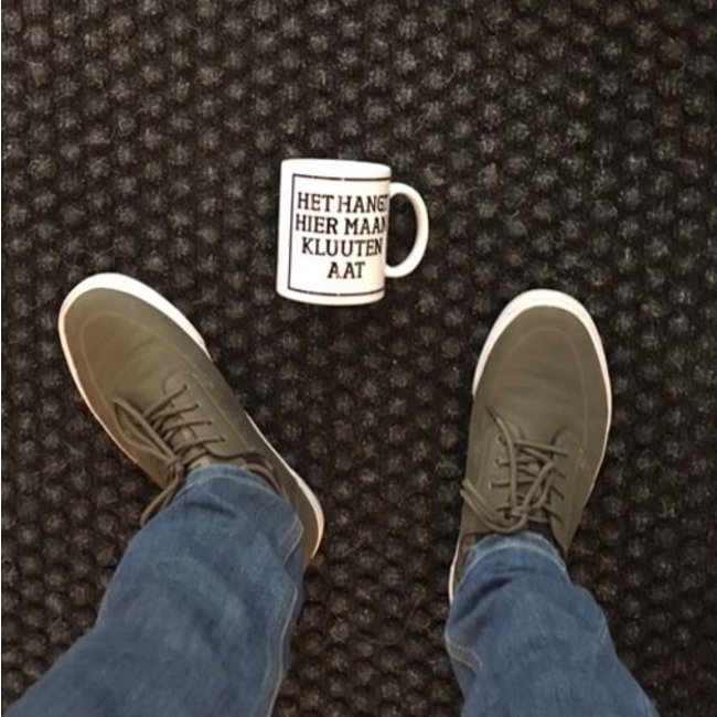Tasse à Café 'Het Hangt Hier Maan Kluuten aat'