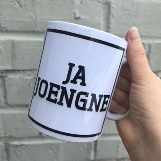 Urban Merch Beker Ja Joengne