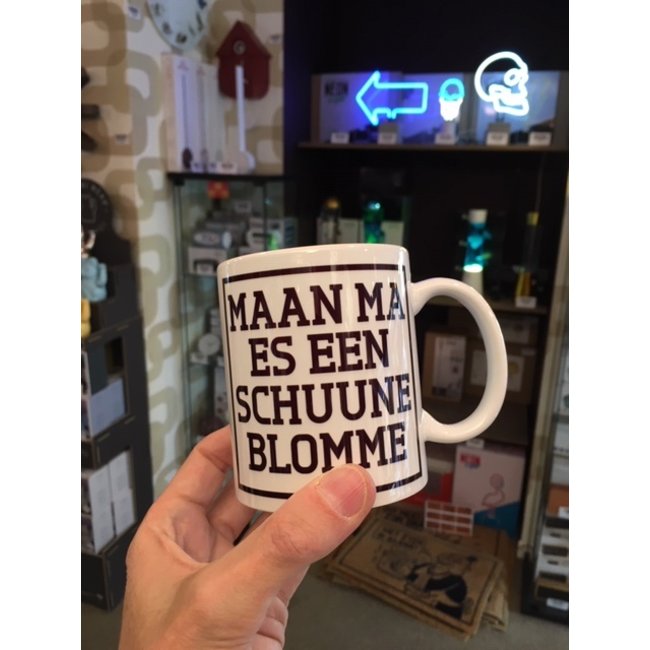Mug Maan Ma Es Een Schuune Blomme