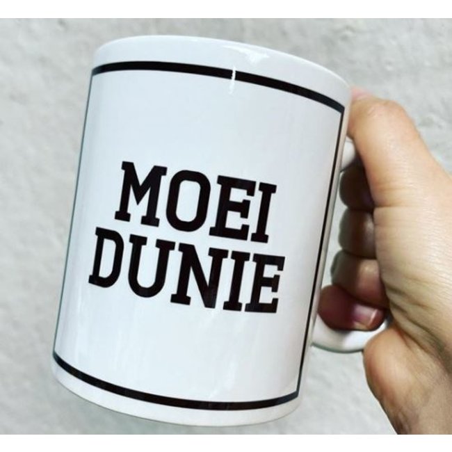 Urban Merch Tasse Moei Dunie