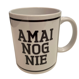 Urban Merch Becher Amai nog nie