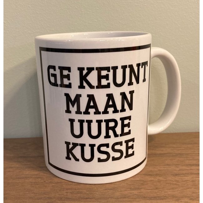 Urban Merch - Beker Ge keunt maan uure kusse