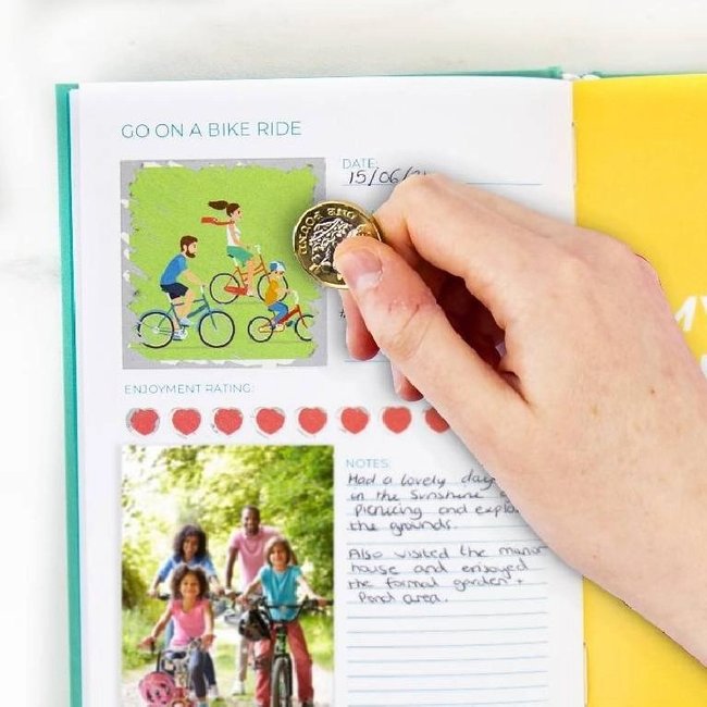 Gift Republic - Scratch Book - Family Edition