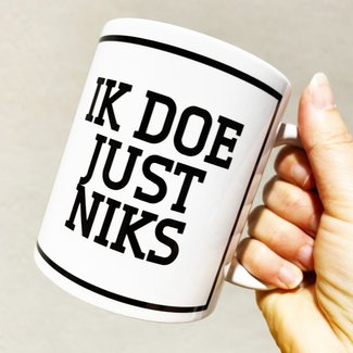 Urban Merch Tasse Ik Doe Just Niks