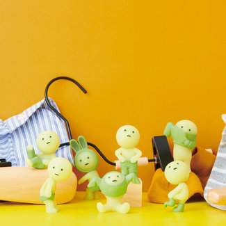 SMISKI Smiski Glow in The Dark - Dressing Series