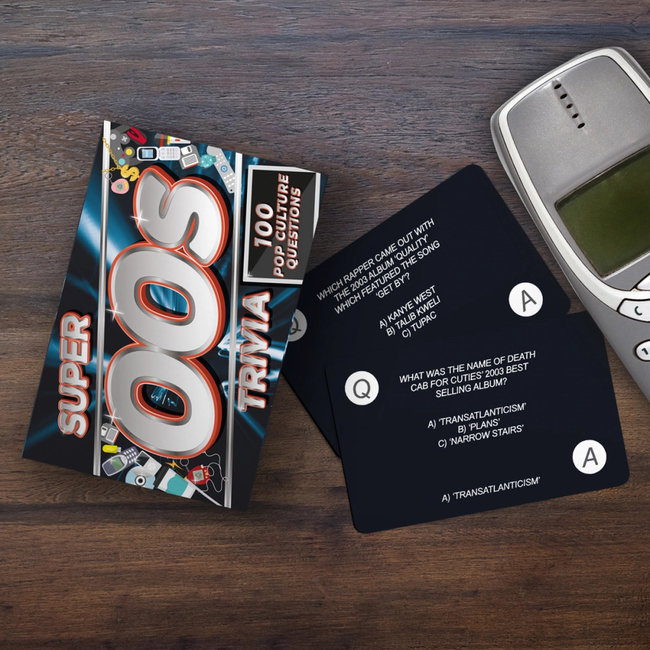Gift Republic - Party Game Quiz Super 00's - 100 Trivia Pop Culture Questions