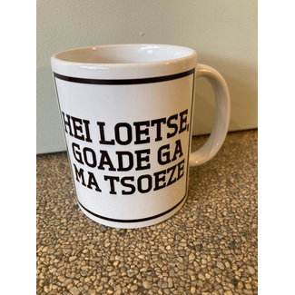 Urban Merch Mug Hei Loetse Goade Ga Ma Tsoeze