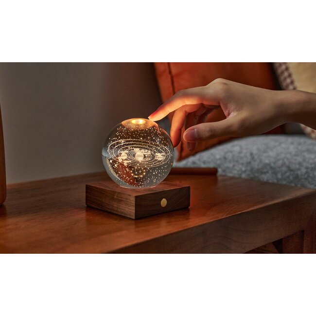 Gingko – Amber Crystal Ball Night Light – Solar System