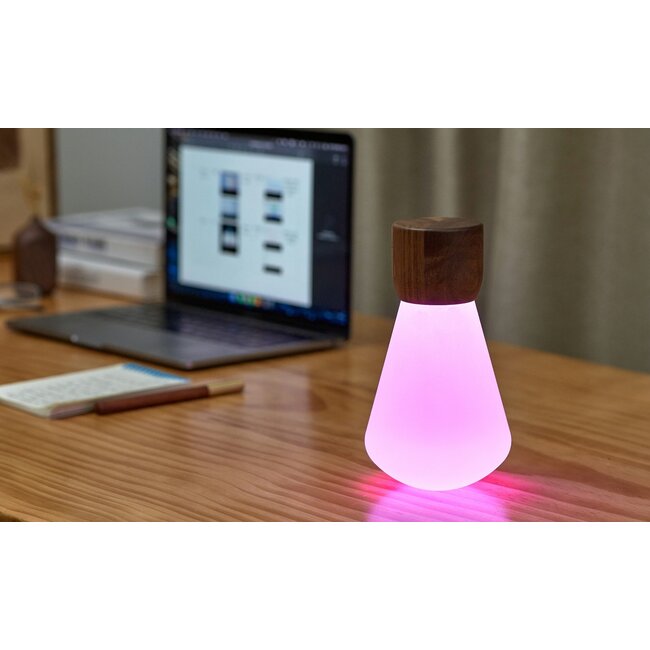 Gingko – Stimmungslampe Pentagon Desk Bulb – large - Walnussholz – wiederaufladbar – Farbwechsel