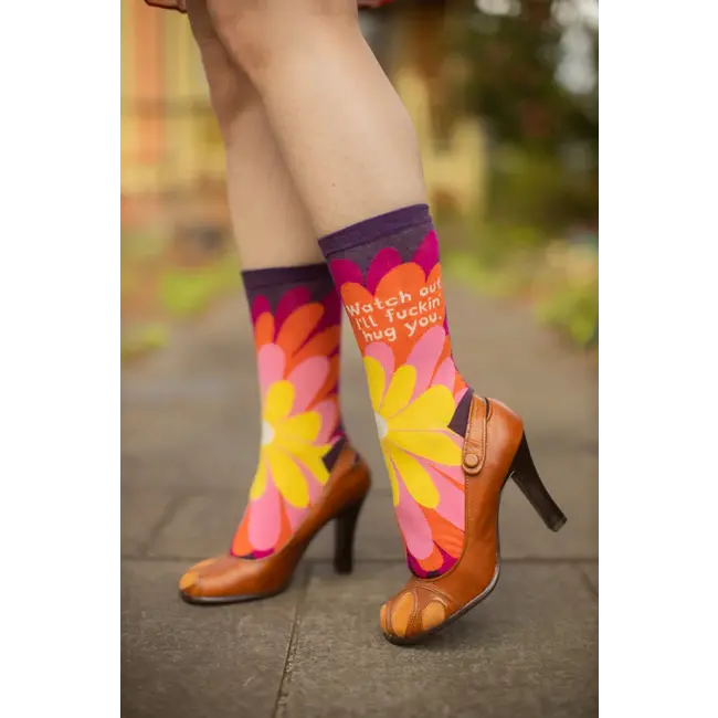 Blue Q - Socks Watch Out. I'll Fuckin' Hug You - size 36-41 (women)