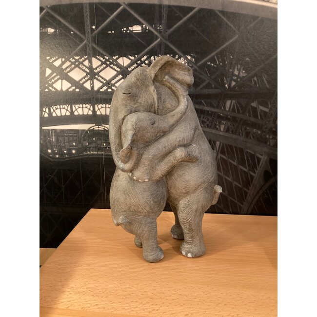 Kare Design Statue Calin d'Elephants