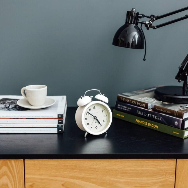 Newgate - Retro Alarm Clock with Hammer Bell Charlie - white
