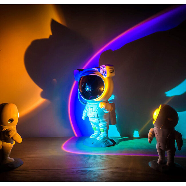 i-total  - Galaxy Light - Astronaut Starry Sky Projector