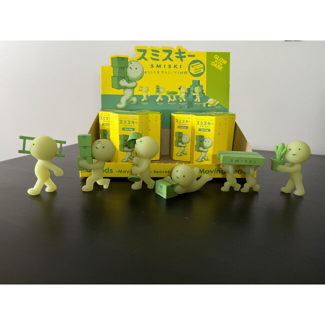 Smiski Glow in The Dark - Moving Serie - verhuis