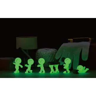 SMISKI Smiski Glow in The Dark - Moving Series