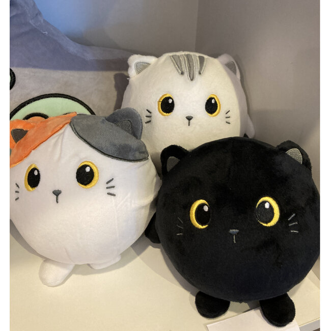 i-total - Cuddle and Squeeze Pillow Orange Cat