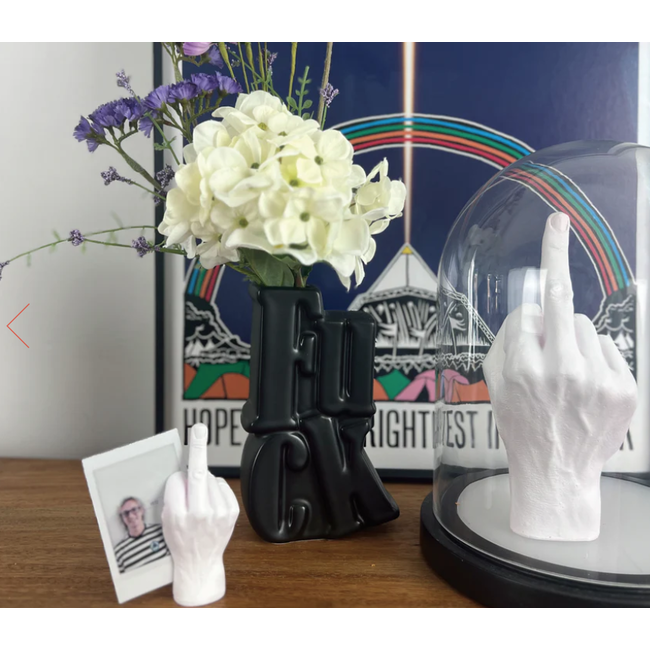 Bitten - Beeld De Vinger - wit