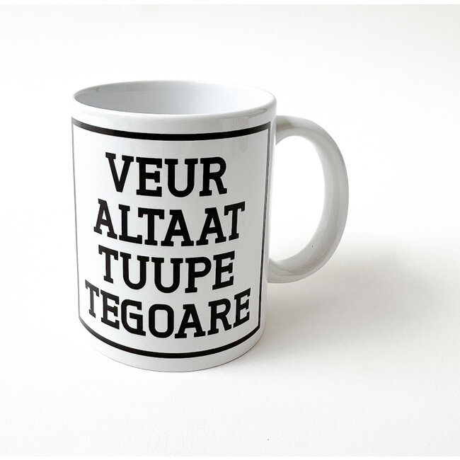 Urban Merch Tasse Veur Altaat Tuupe Tegoare