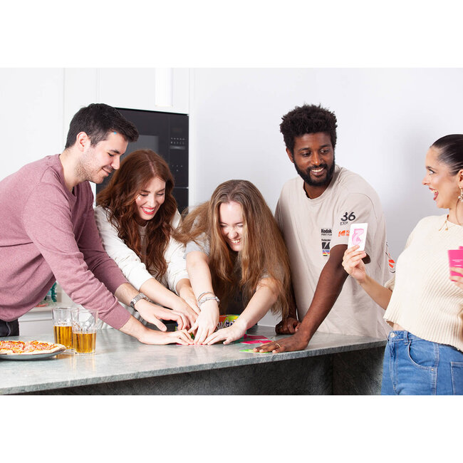 Hellofun! - Party Game Gotya! - Niederländische Ausgabe