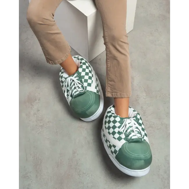 Flamingueo - Giant Sneaker Slippers BETTY