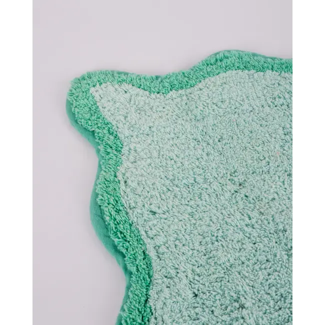 Flamingueo - Bath Mat Wavy - with wavy edge - green
