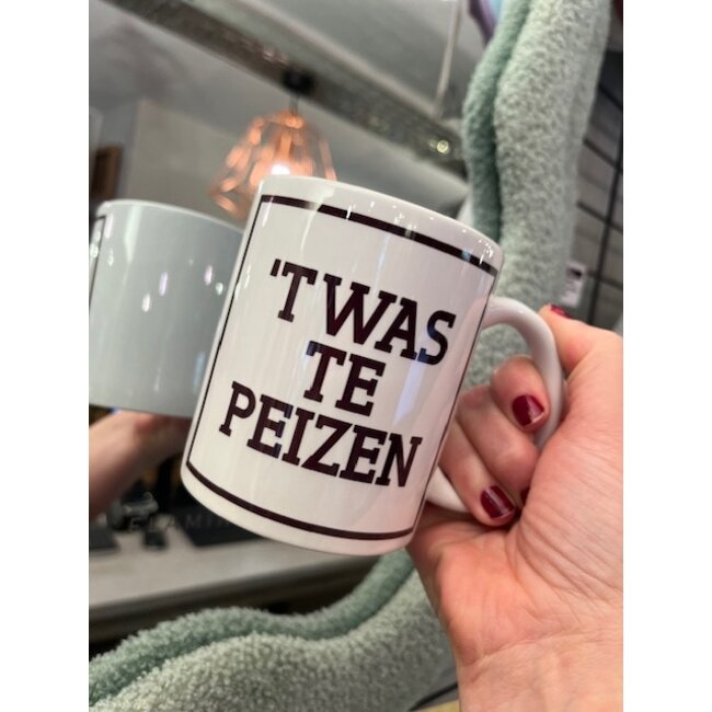 Urban Merch - Tasse à Café Twas Te Peizen