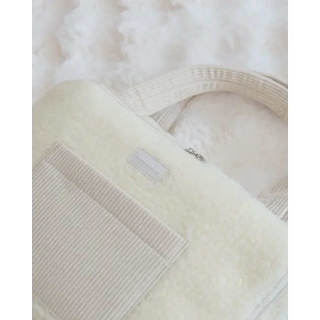 Flamingueo - Trousse de Toilette Debbie - teddy bouclé - blanc cassé - avec cintre