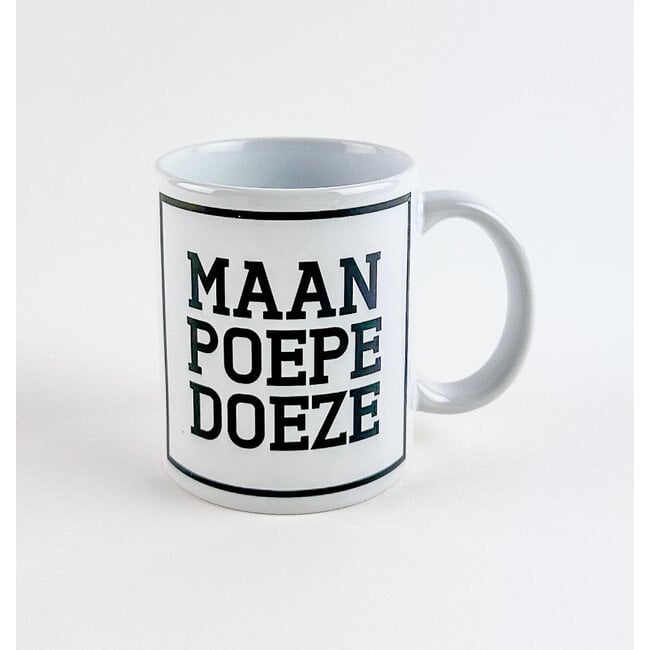 Urban Merch Tasse Maan Poepe Doeze