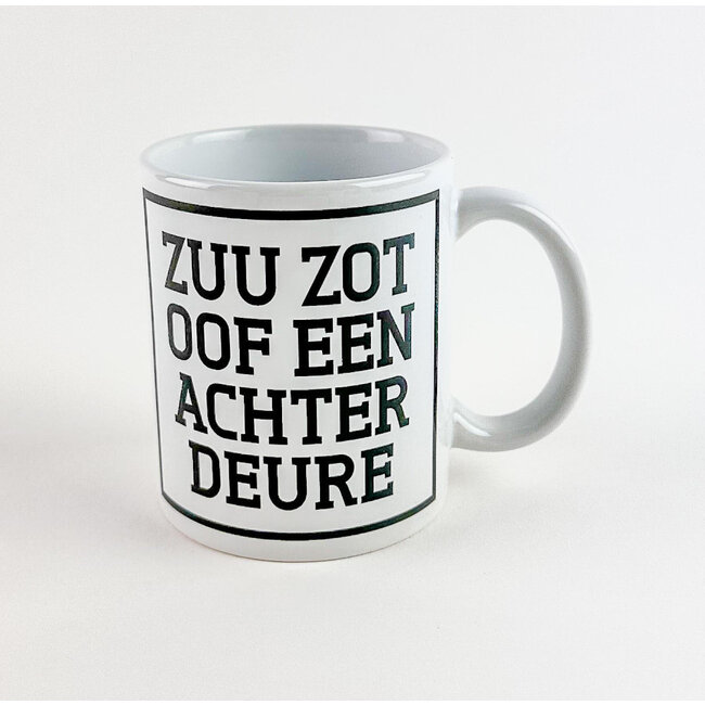 Urban Merch Mug Zuu Zot Oof Een Achterdeure