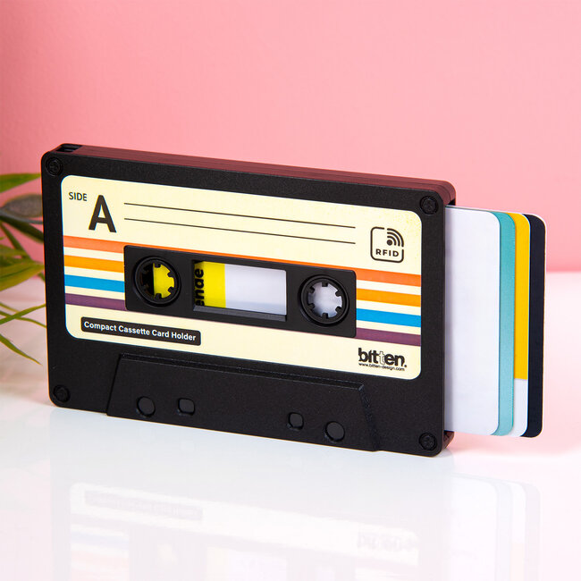 Bitten - Kaarthouder Cassette
