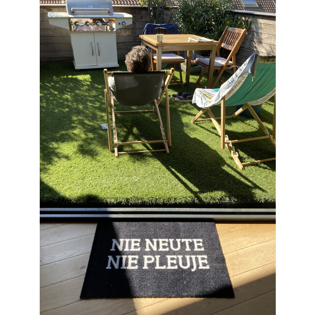 Urban Merch - Fußmatte Nie Neute Nie Pleuje