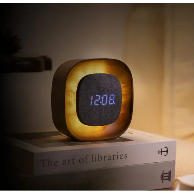 Gingko - Wecker Lumos Clock Square - walnuß - wiederaufladbar - mit Nachtlichtmodus
