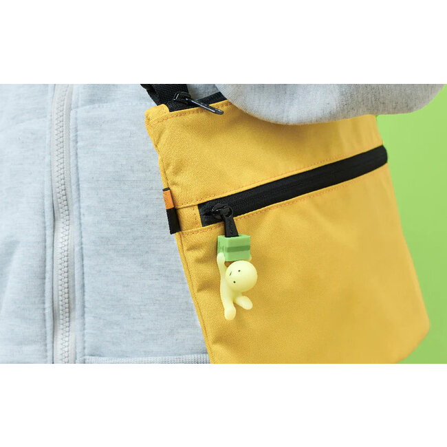 Smiski Zipperbite - falling down - glow in the dark