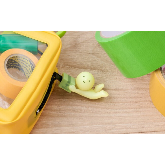 Smiski Zipperbite - falling down - glow in the dark