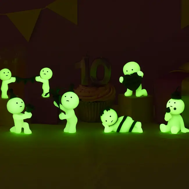 Smiski Glow in The Dark - Verjaardag Serie