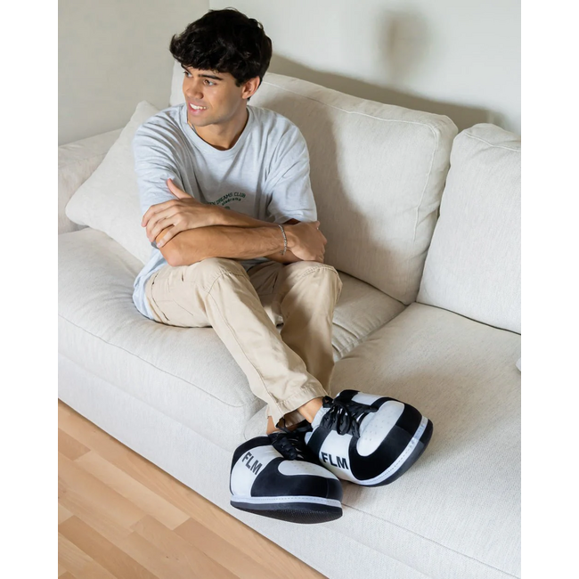 Flamingueo - Riesen-Sneaker-Pantoffeln BASI