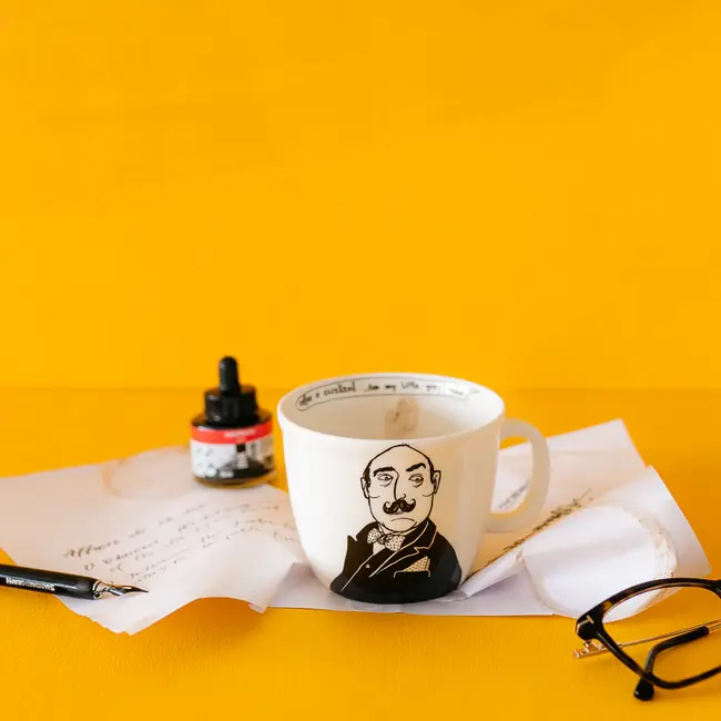 PolonaPolona - Mug Hercule, The Eggheaded One