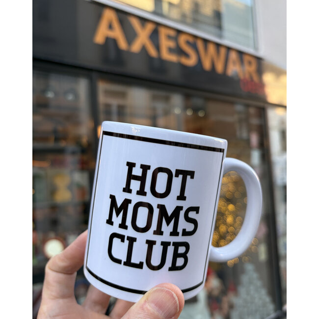 Urban Merch - Becher Hot Moms Club