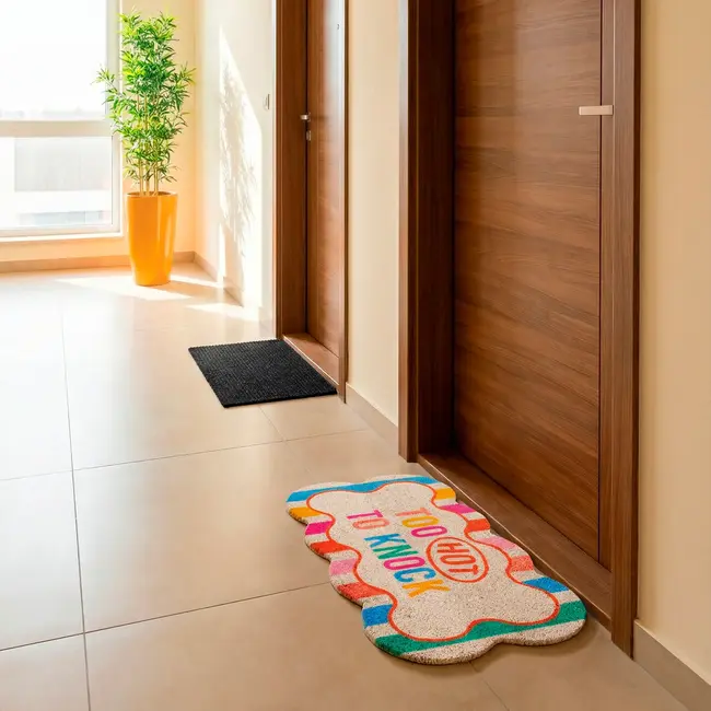 Fisura - Doormat Too Hot To Knock