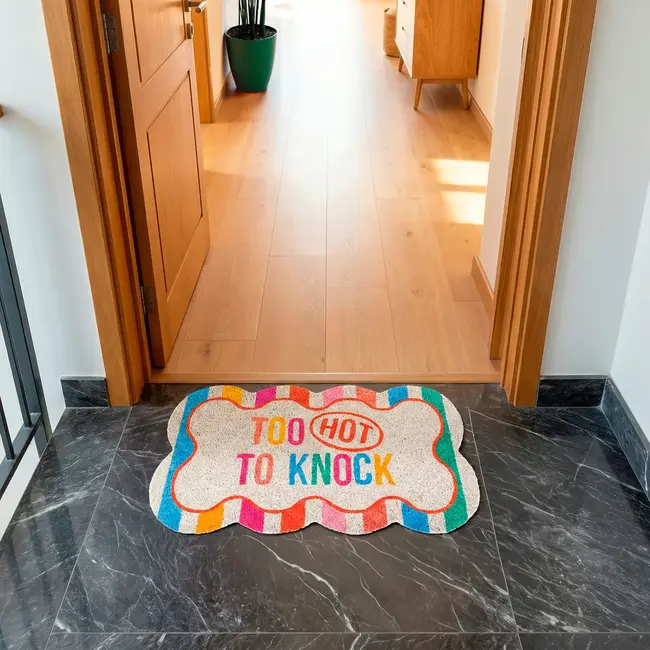 Fisura - Doormat Too Hot To Knock