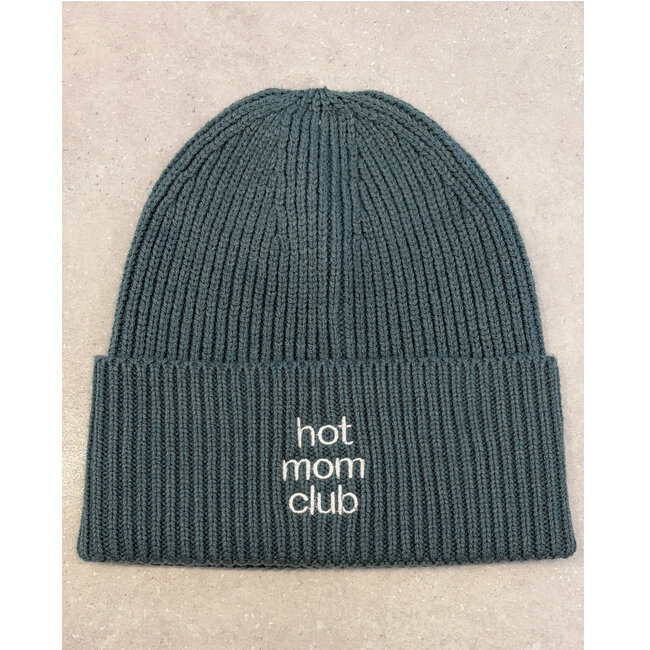 Urban Merch - Beanie Hot Mom Club - Attitude Muts - grijsblauw