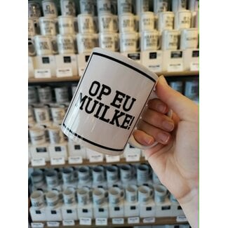 Urban Merch Beker Op Eu Muilke!